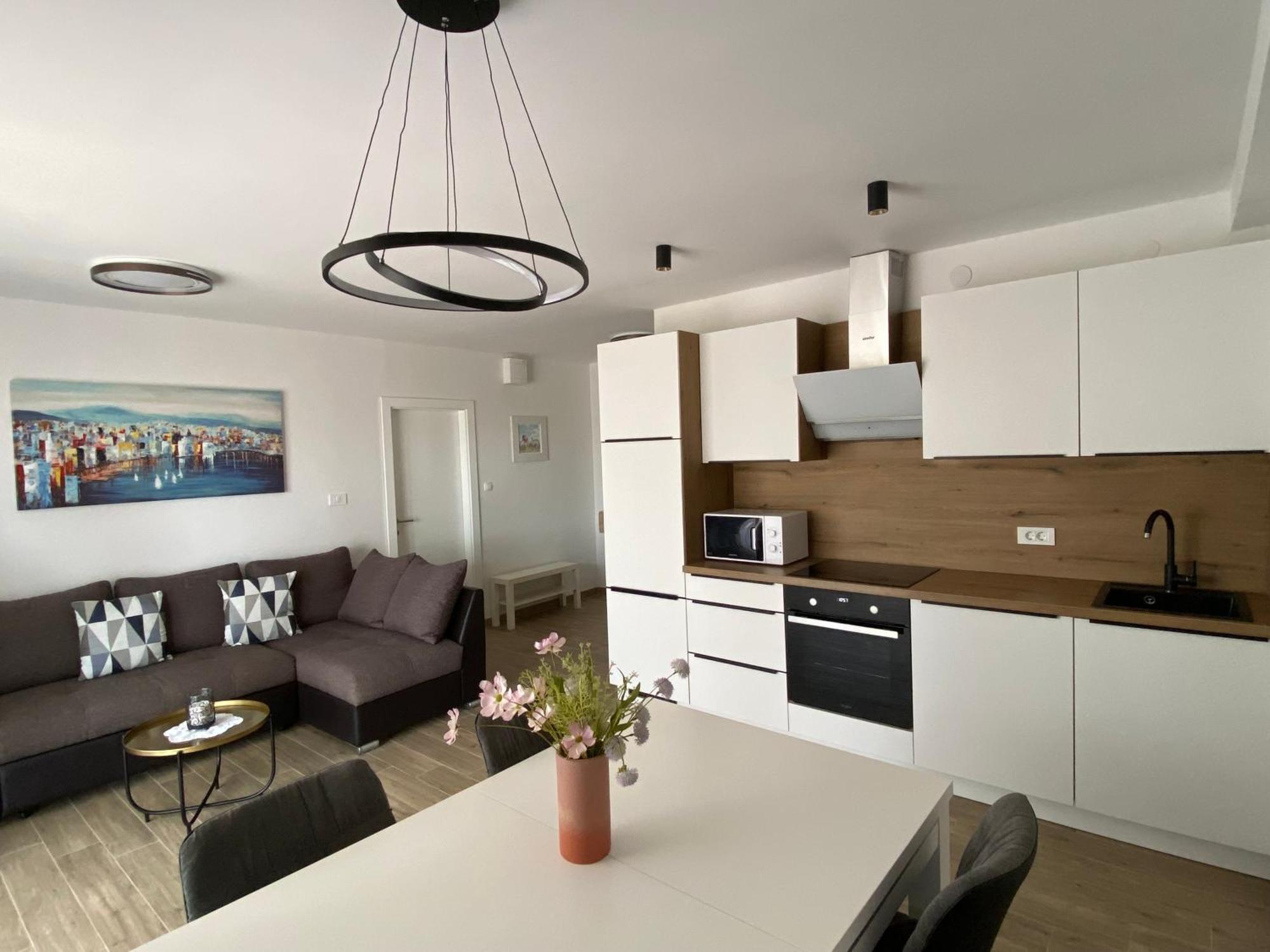 Marazul Apartment *